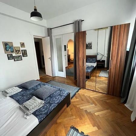 Apartament Ultracentral Universitate Boekarest Buitenkant foto