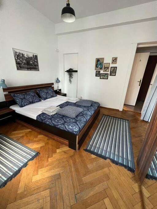 Apartament Ultracentral Universitate Boekarest Buitenkant foto