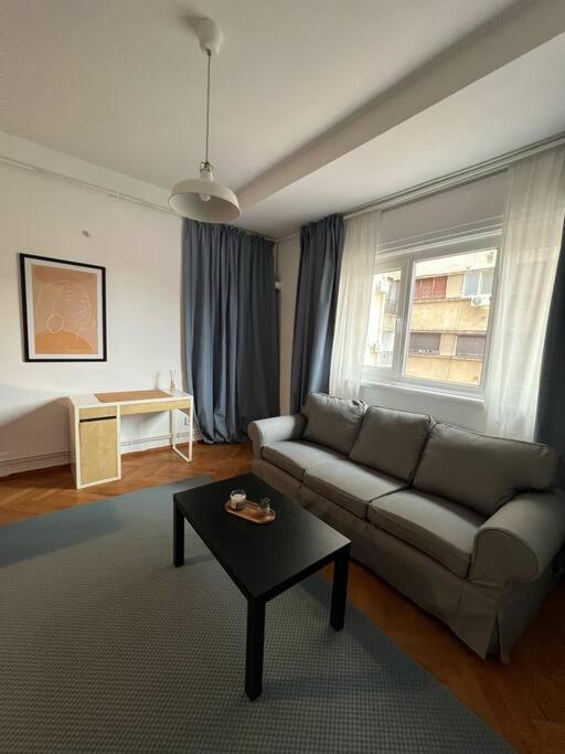 Apartament Ultracentral Universitate Boekarest Buitenkant foto