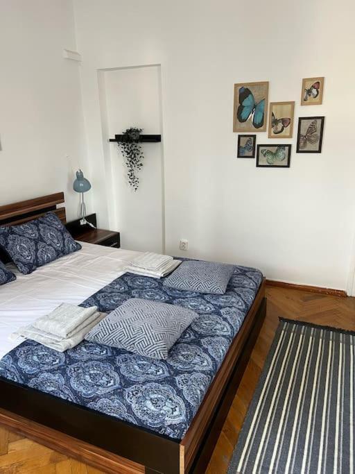 Apartament Ultracentral Universitate Boekarest Buitenkant foto