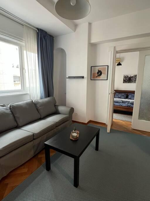 Apartament Ultracentral Universitate Boekarest Buitenkant foto